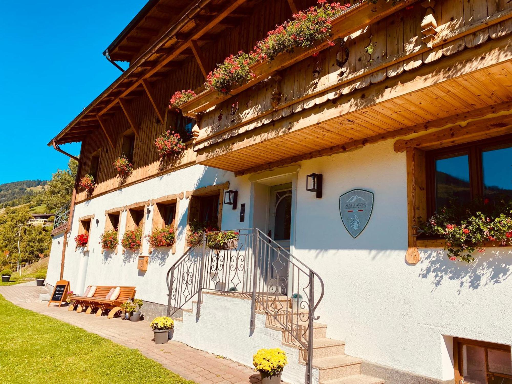 Alm Seasons Premium Chalet & Studios Saalbach-Hinterglemm Eksteriør bilde